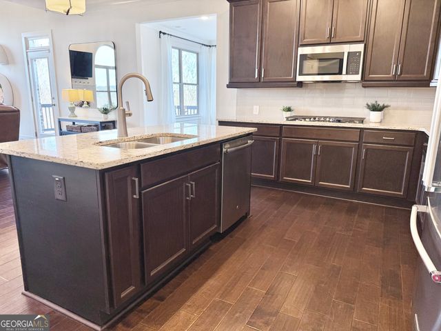 4222 Mulberry Pass Drive, Hoschton, GA 30548