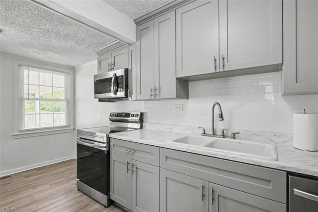 615 Lafayette TER, Newport News, VA 23605