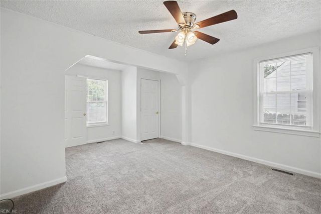 615 Lafayette TER, Newport News, VA 23605