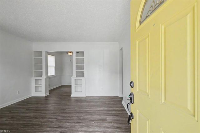 615 Lafayette TER, Newport News, VA 23605