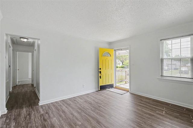 615 Lafayette TER, Newport News, VA 23605