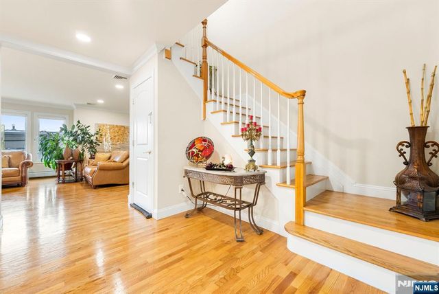 385A Roosevelt, Fairview, NJ 07022