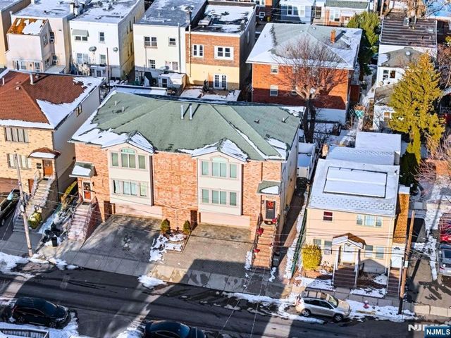 385A Roosevelt, Fairview, NJ 07022