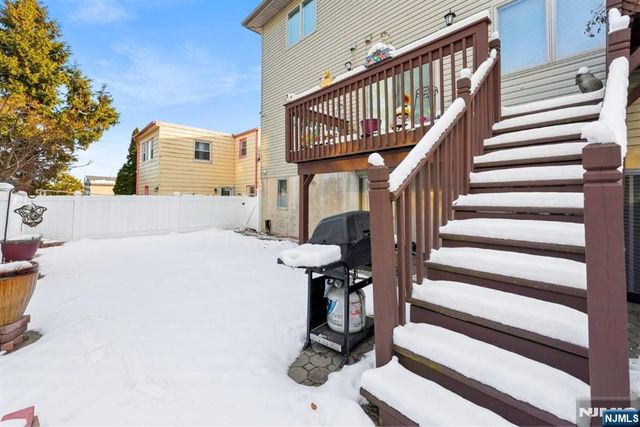 385A Roosevelt, Fairview, NJ 07022