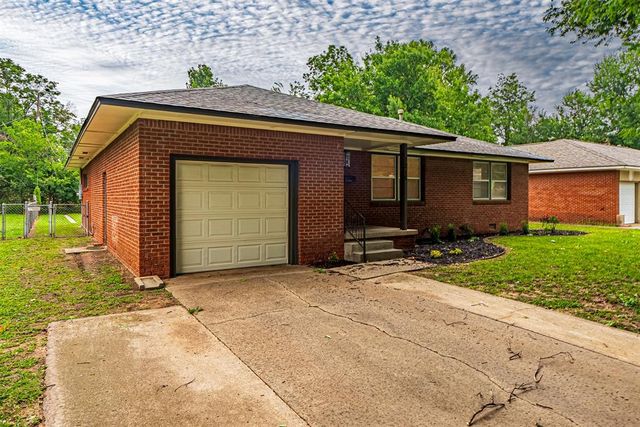 1215 Caddell Lane, Norman, OK 73069