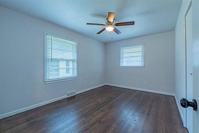 1215 Caddell Lane, Norman, OK 73069