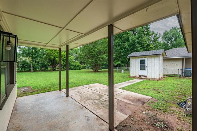 1215 Caddell Lane, Norman, OK 73069