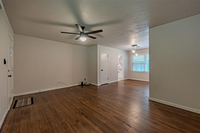 1215 Caddell Lane, Norman, OK 73069