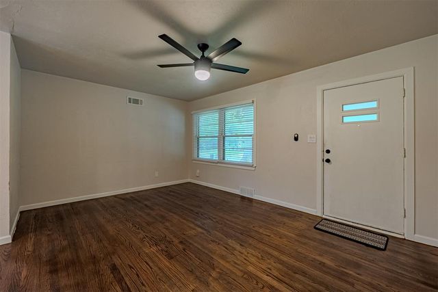 1215 Caddell Lane, Norman, OK 73069