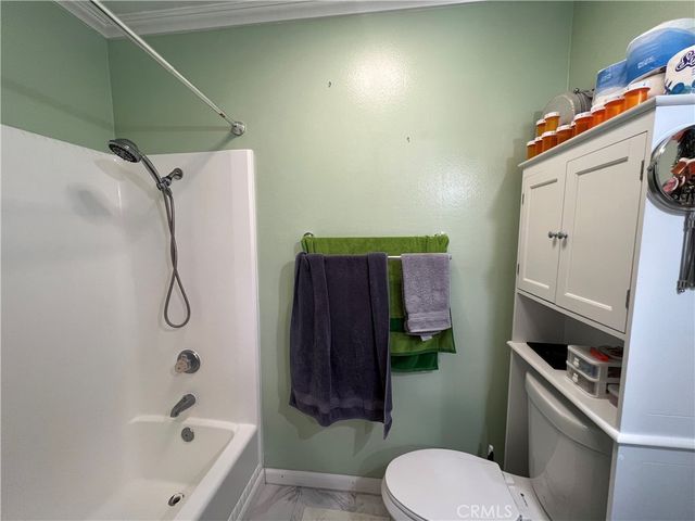 2521 W Sunflower Avenue H11, Santa Ana, CA 92704