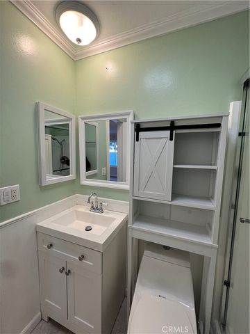 2521 W Sunflower Avenue H11, Santa Ana, CA 92704