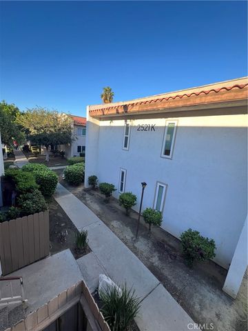 2521 W Sunflower Avenue H11, Santa Ana, CA 92704