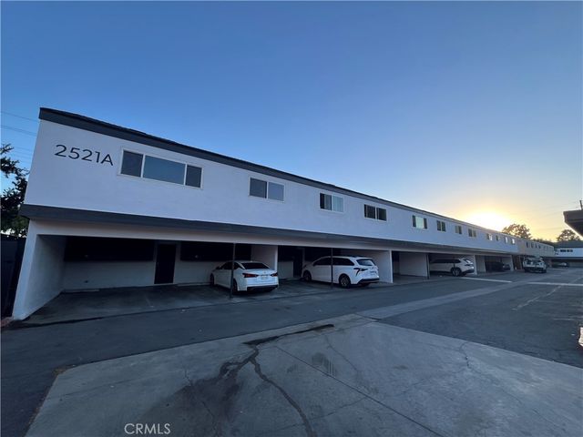 2521 W Sunflower Avenue H11, Santa Ana, CA 92704