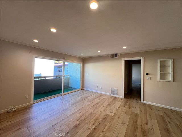2521 W Sunflower Avenue H11, Santa Ana, CA 92704