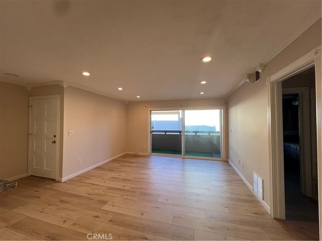 2521 W Sunflower Avenue H11, Santa Ana, CA 92704