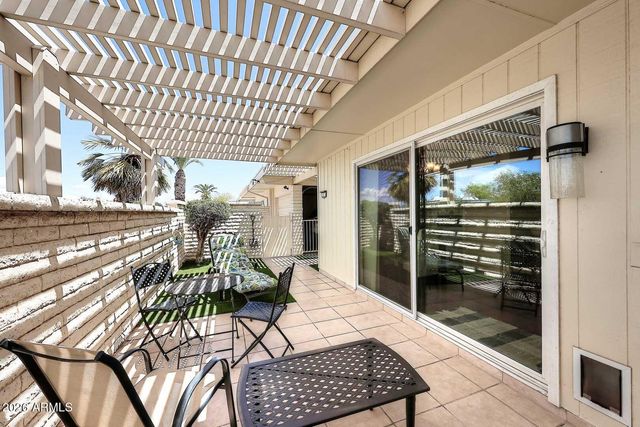 9713 W LANCASTER Drive, Sun City, AZ 85351