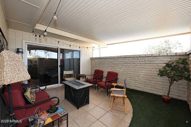 9713 W LANCASTER Drive, Sun City, AZ 85351