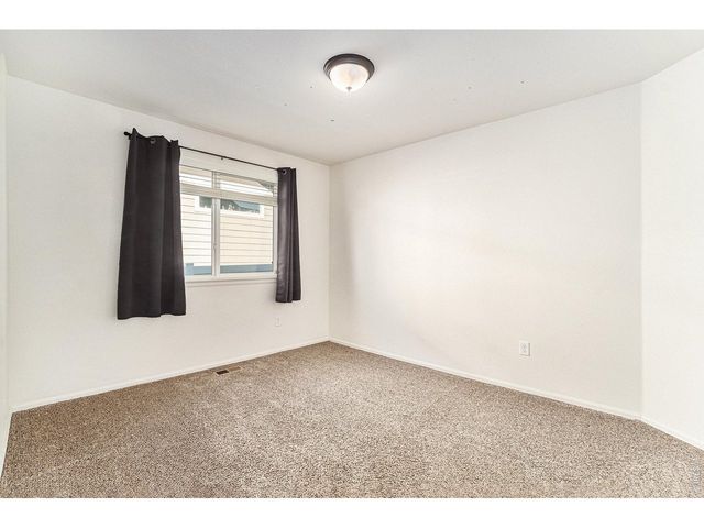 586 Cherryridge Dr, Windsor, CO 80550