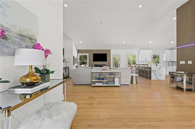 5905 Greenbrier Road, Atlanta, GA 30328