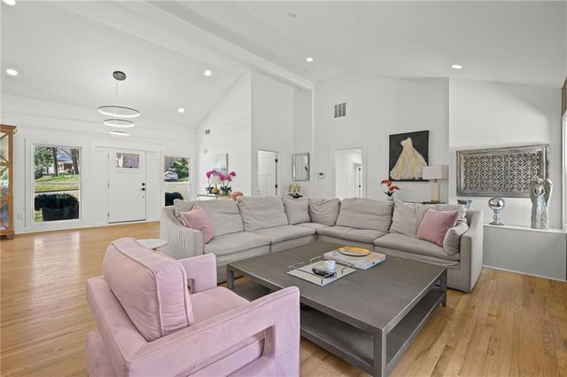 5905 Greenbrier Road, Atlanta, GA 30328