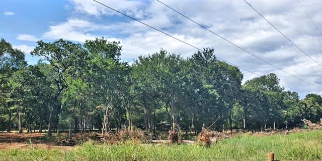 815 County Road 414, Cleburne, TX 76031