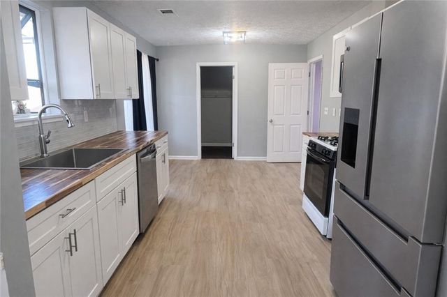 5145 Paisley Court NW, Lilburn, GA 30047