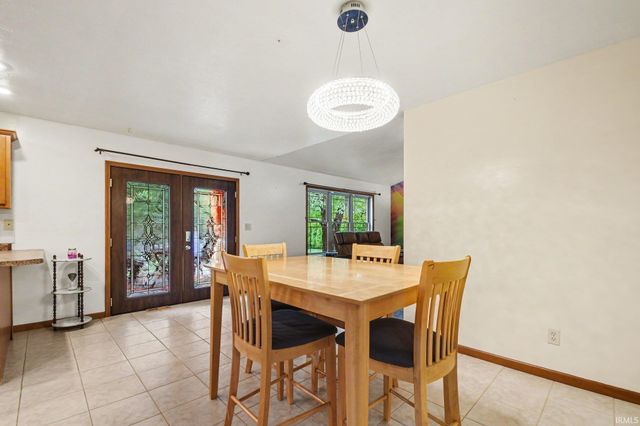 22352 Stonebridge Drive, Elkhart, IN 46514