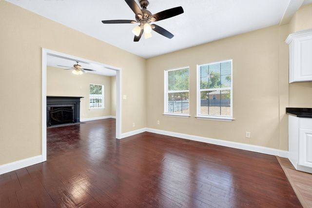 200 1st Street, Terrell, TX 75160