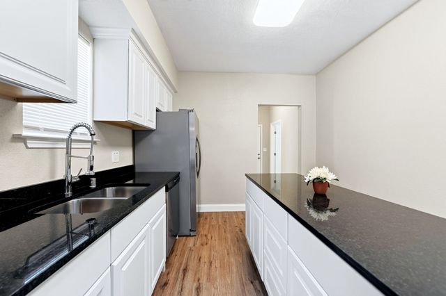 200 1st Street, Terrell, TX 75160