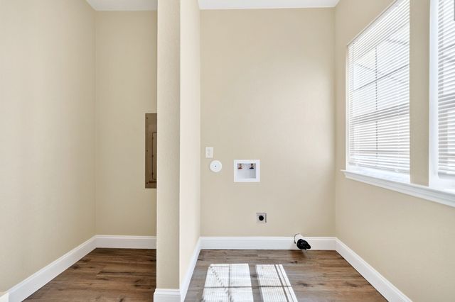 200 1st Street, Terrell, TX 75160