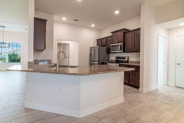 1513 NE 43rd Terrace, Cape Coral, FL 33909