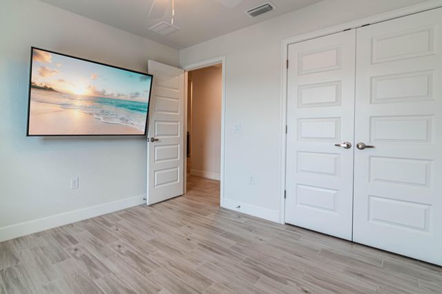 1513 NE 43rd Terrace, Cape Coral, FL 33909