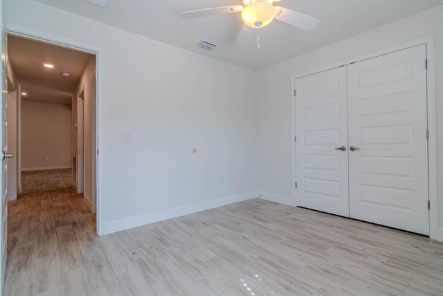 1513 NE 43rd Terrace, Cape Coral, FL 33909