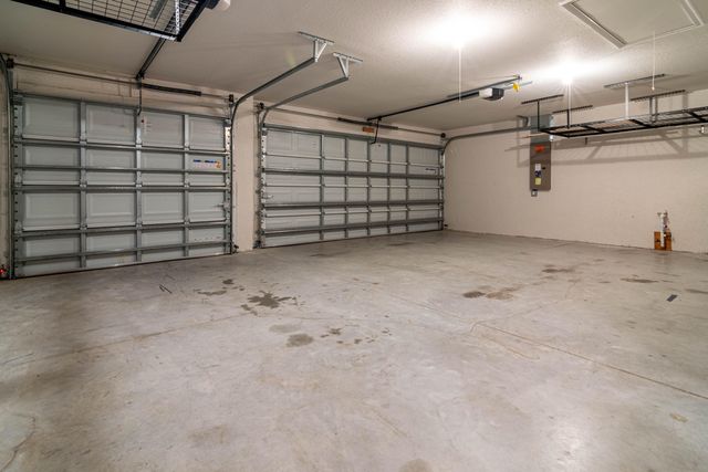 1513 NE 43rd Terrace, Cape Coral, FL 33909