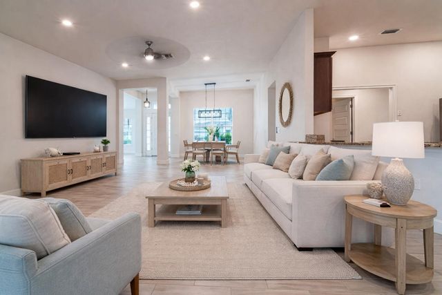 1513 NE 43rd Terrace, Cape Coral, FL 33909