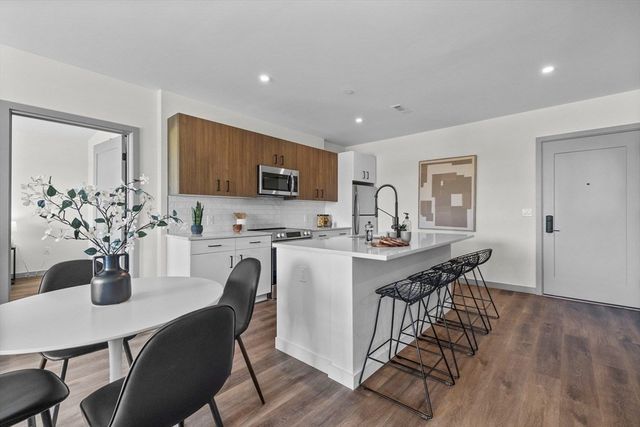 203 Lowell Street 120, Wilmington, MA 01887