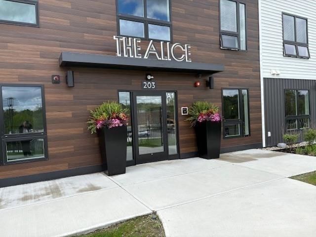 203 Lowell Street 120, Wilmington, MA 01887