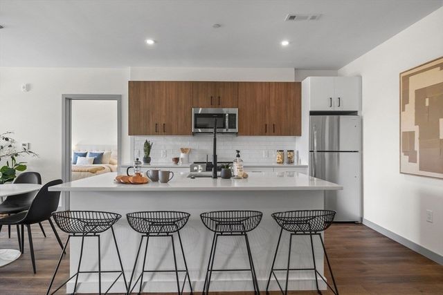 203 Lowell Street 120, Wilmington, MA 01887