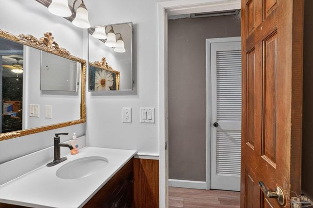 3963 Whitehall Dr, Pace, FL 32571