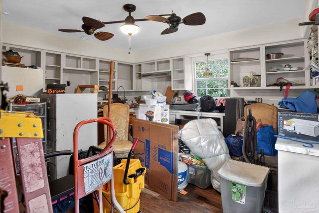 3963 Whitehall Dr, Pace, FL 32571