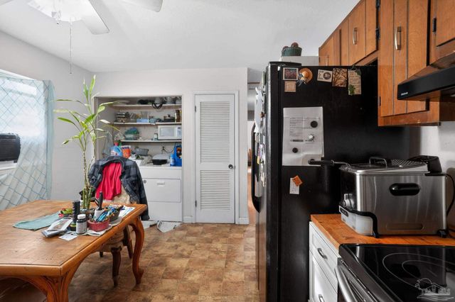 3963 Whitehall Dr, Pace, FL 32571