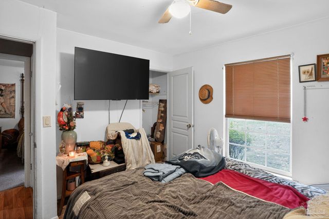 3963 Whitehall Dr, Pace, FL 32571