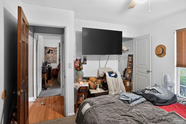 3963 Whitehall Dr, Pace, FL 32571