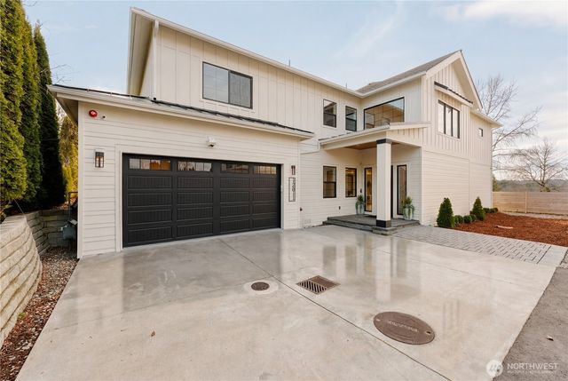 12811 SE 44th Place, Bellevue, WA 98006