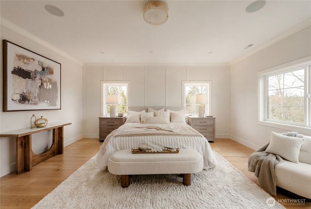 12811 SE 44th Place, Bellevue, WA 98006