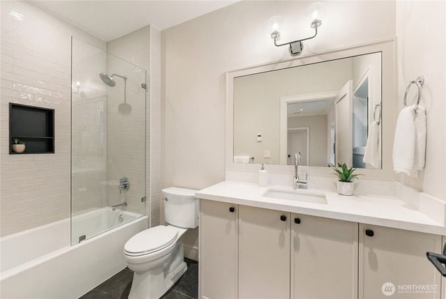 12811 SE 44th Place, Bellevue, WA 98006