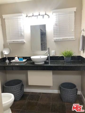 1641 E El Alameda, Palm Springs, CA 92262