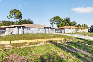 2400 55th TER SW, Naples, FL 34116