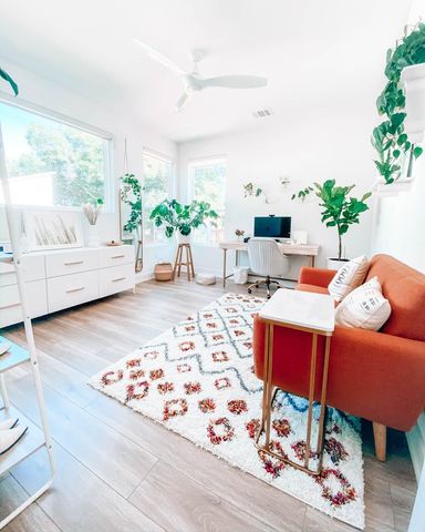 1106 Walton LN B, Austin, TX 78721