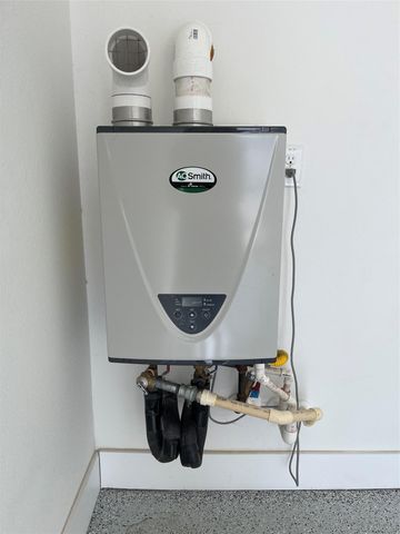 1106 Walton LN B, Austin, TX 78721